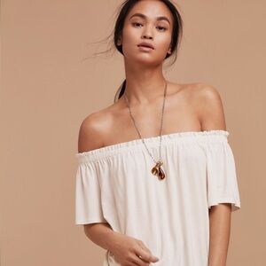 Wilfred Aritzia | women's medium Blush Off-Shoulder pink 100% linen top ruffles